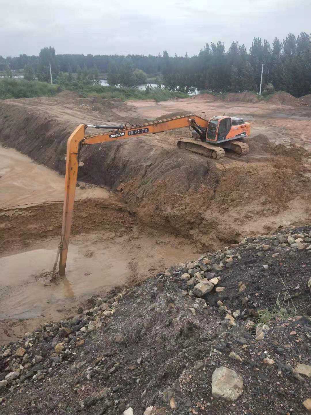 河北16-24米长臂挖掘机出租